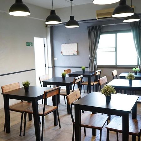 Zion Hostel 清邁 外观 照片